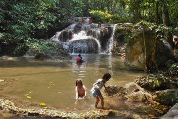 Erawan Waterfalls Bangkok Thaïlande