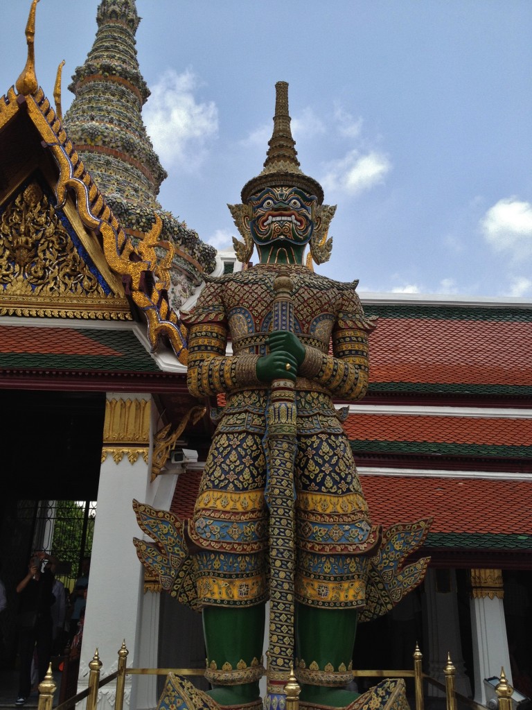 Grand Palais statue Bangkok