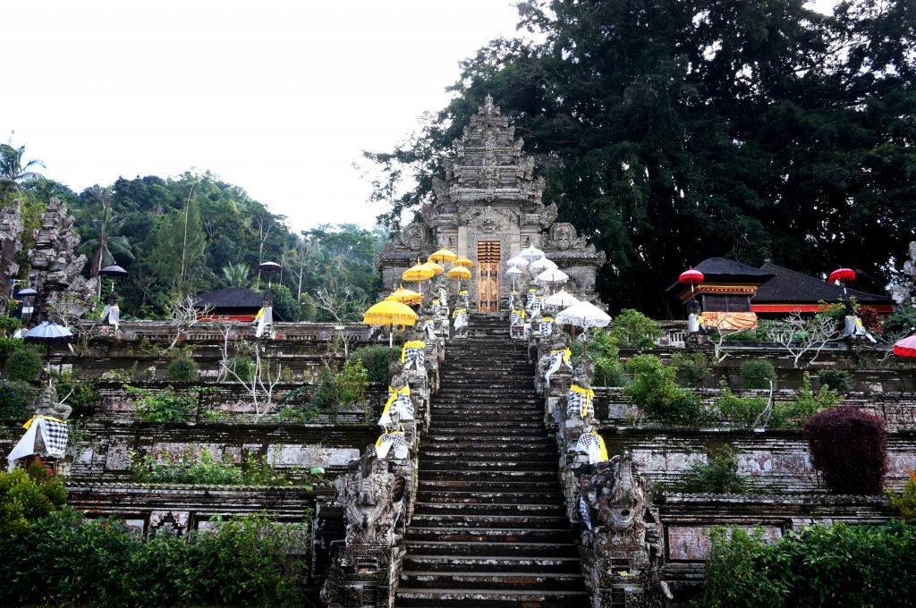 temple kehen bali