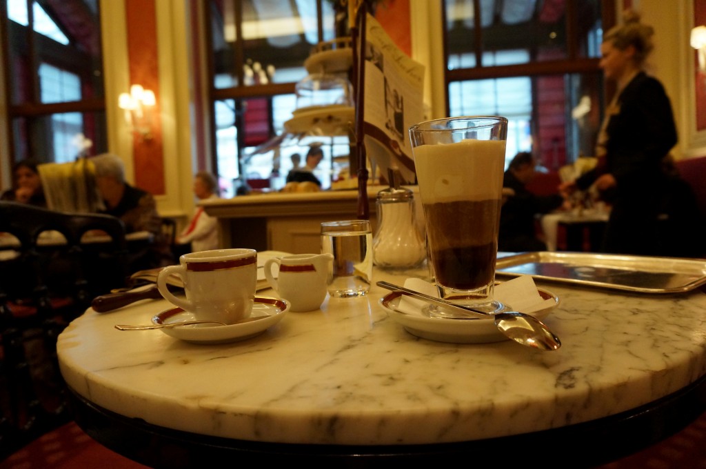 Cafe Sacher Vienne