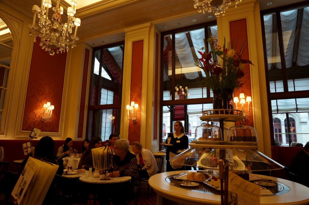 Cafe Sacher Vienne