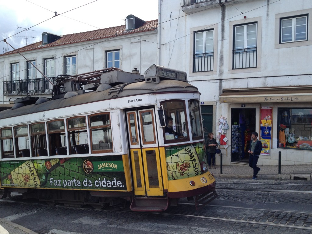 TRAM 28