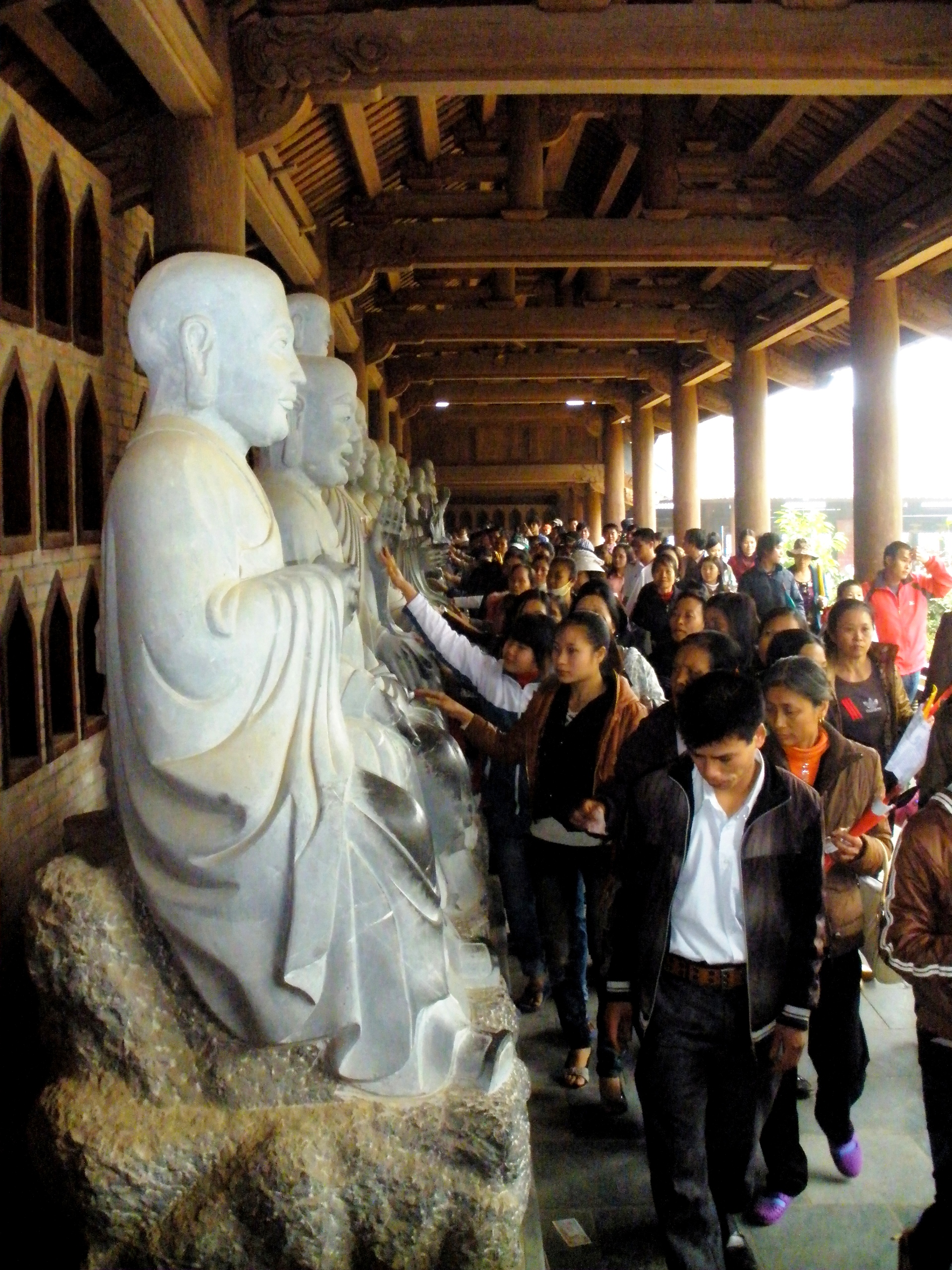 Temple Dinh Tien - Hoa Lu