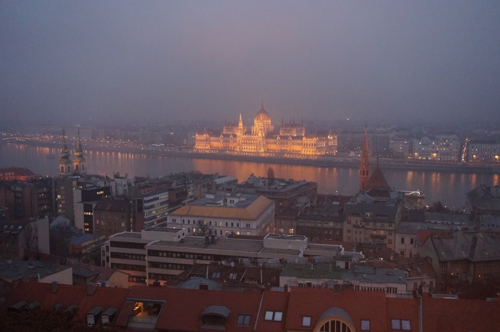 Vue sur le parlement Budapest