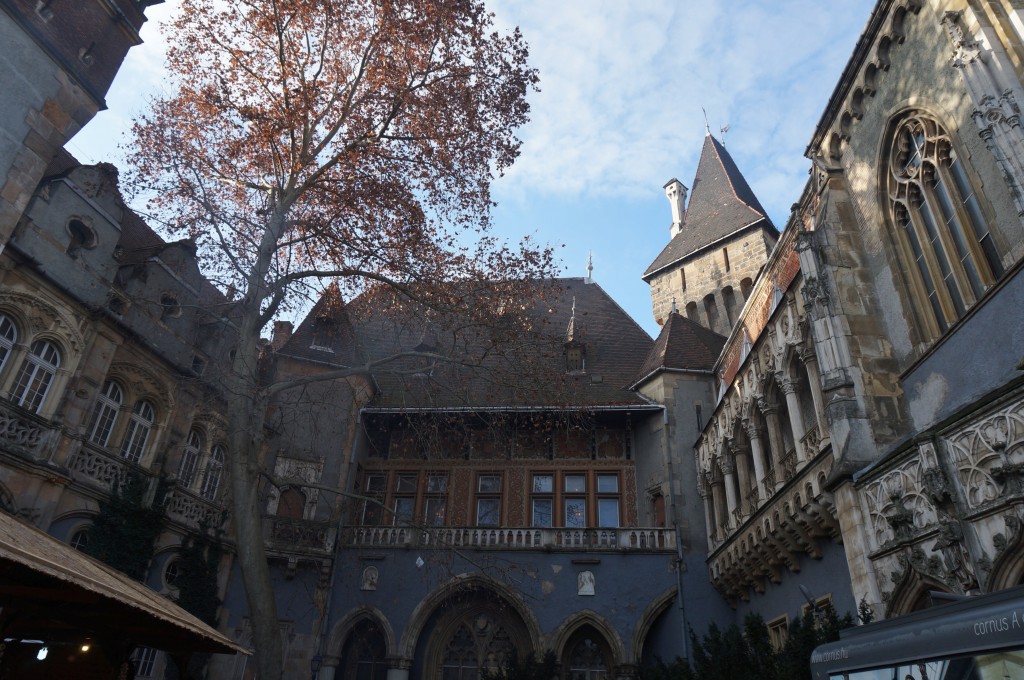 chateau de vajdahunyad budapest