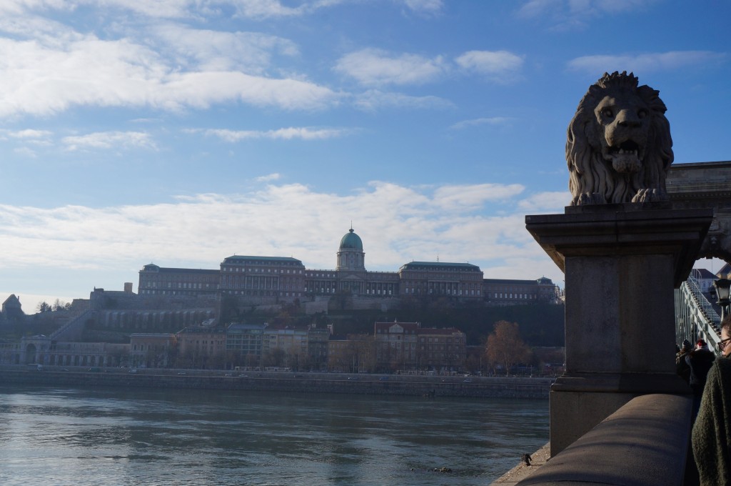 Palais Royal Budapest du pont des chaînes