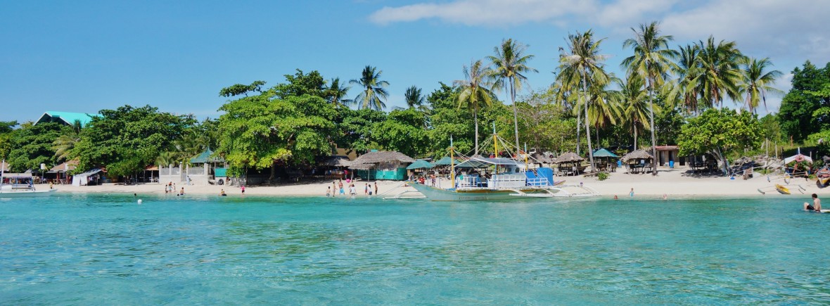 Moalboal philippines cebu white beach