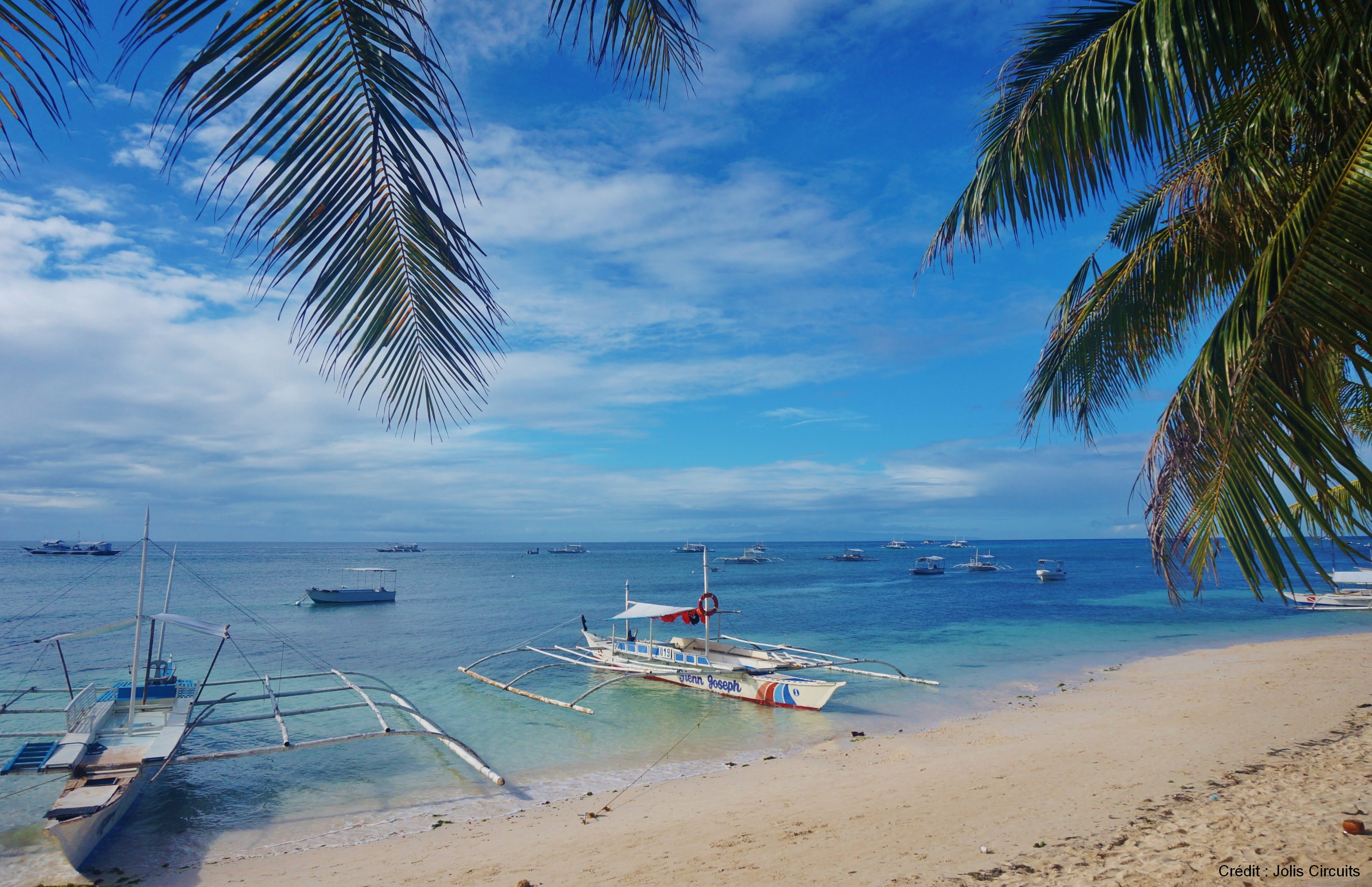 panglao alona beach philippines