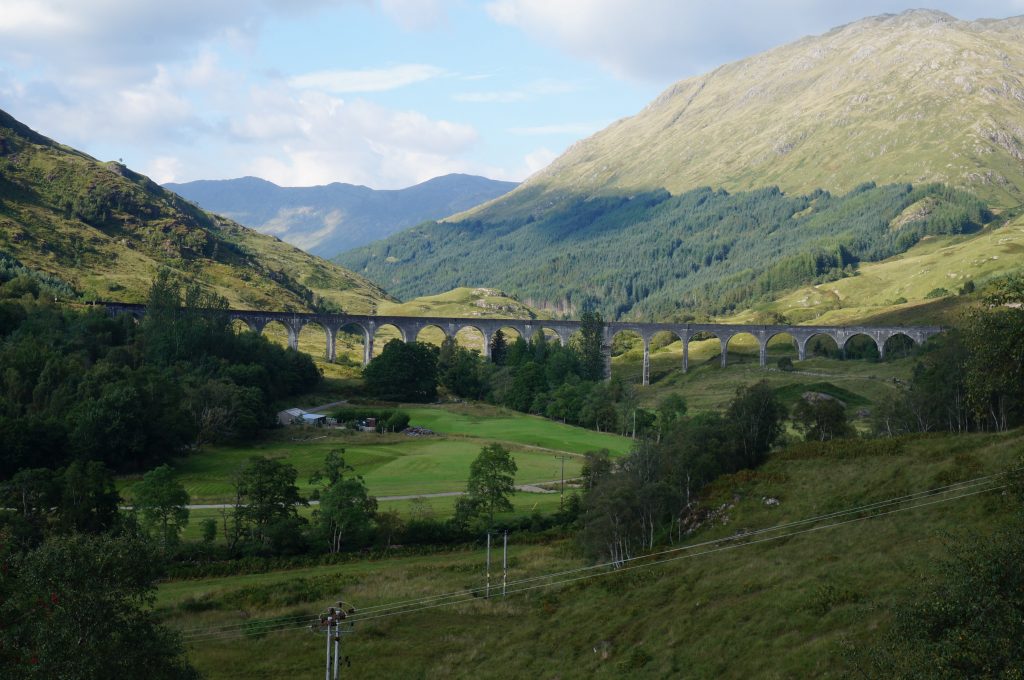 Glenfinnan ecosse train harry potter