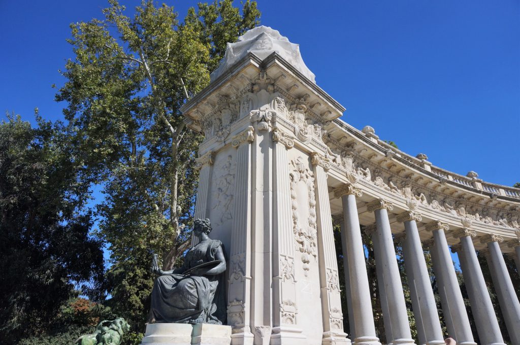 madrid espagne parque del retiro monumento a Alfonso XII