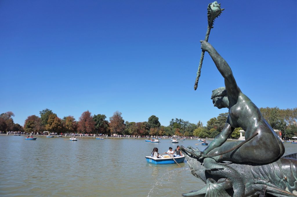 madrid espagne parque del retiro monumento a Alfonso XII