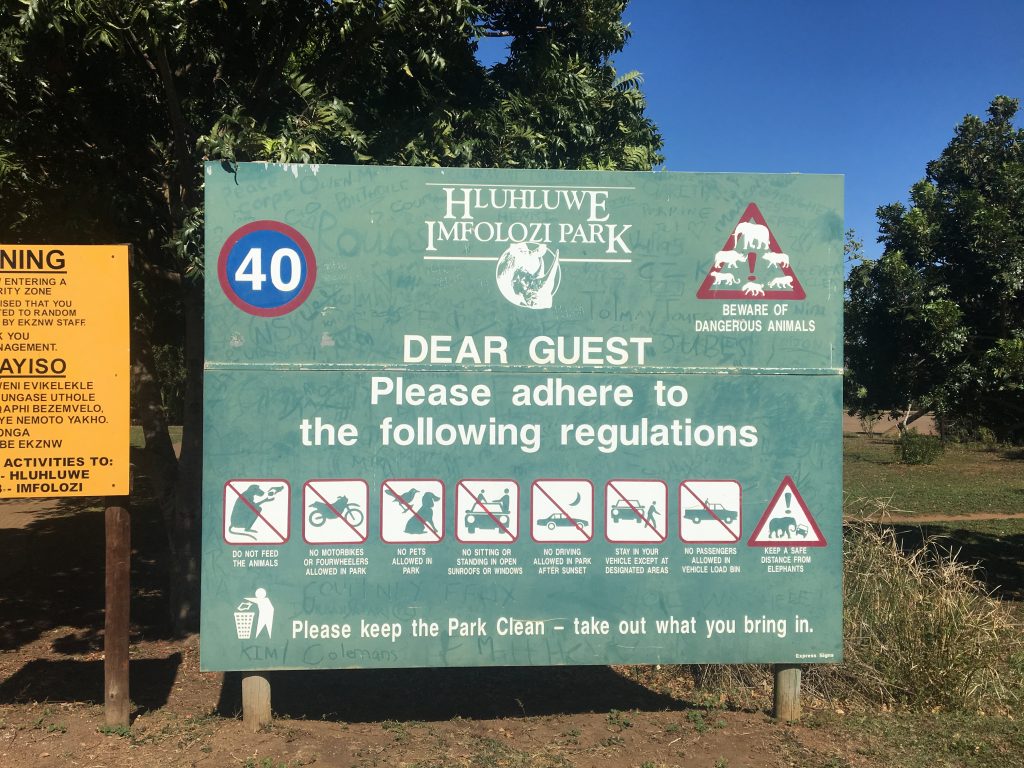 panneau d'information, parc hluhluwe, afrique du sud