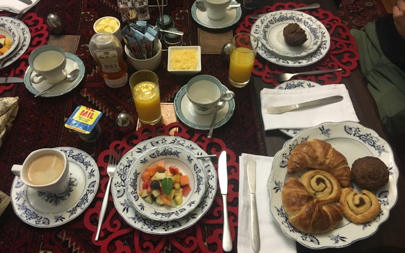 petit-déjeuner, fernivy guesthouse, pretoria, afrique du sud