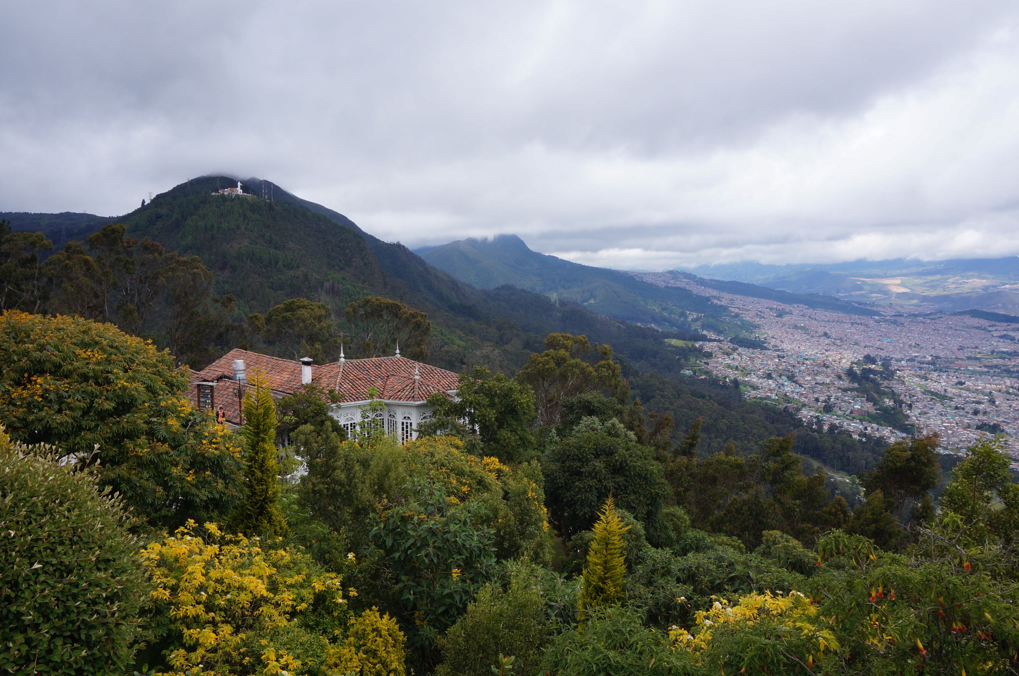 vue sur bogota, cerro de monserrate, colombie