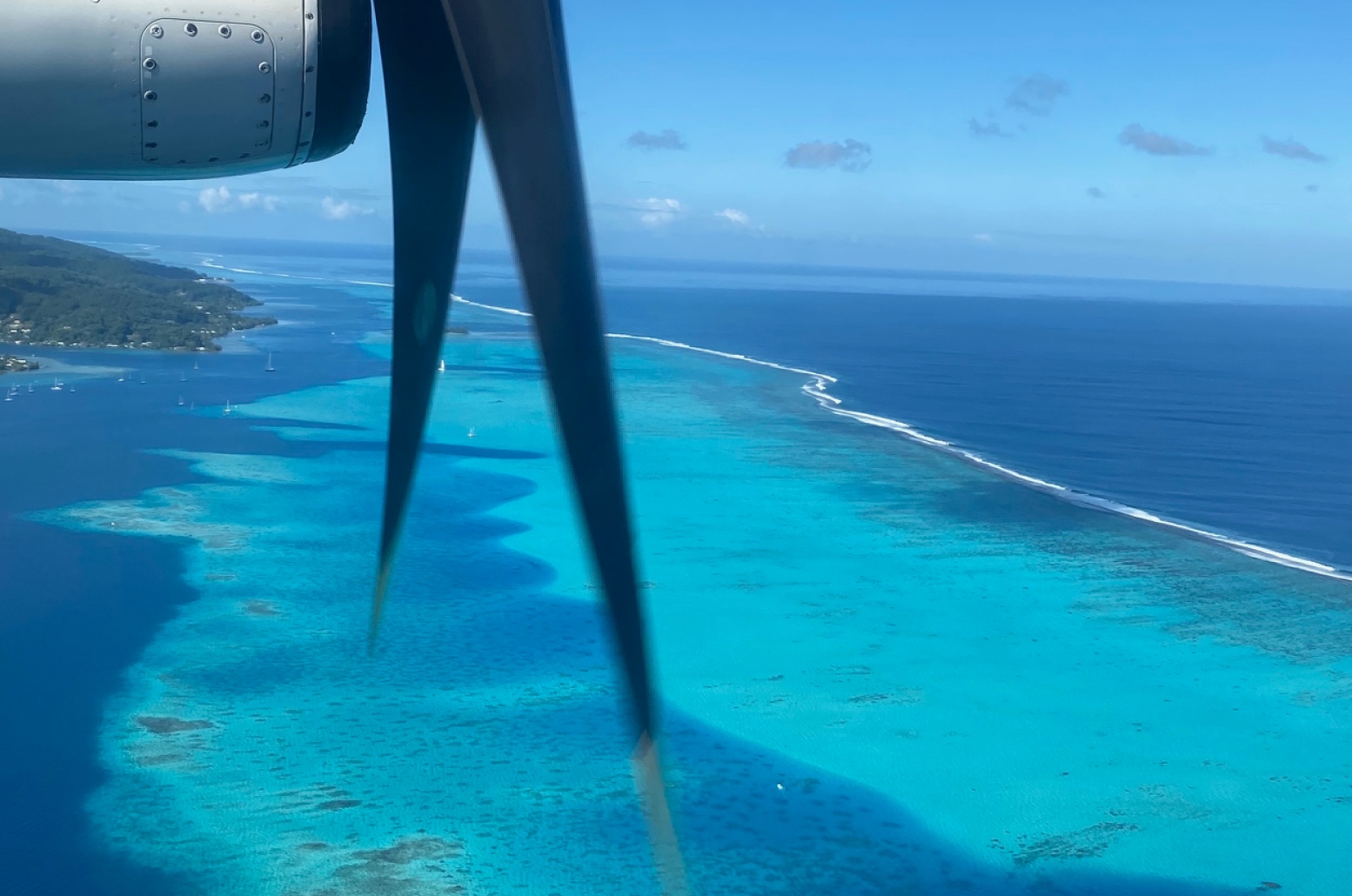 Vue aerienne rangiroa, polynesie