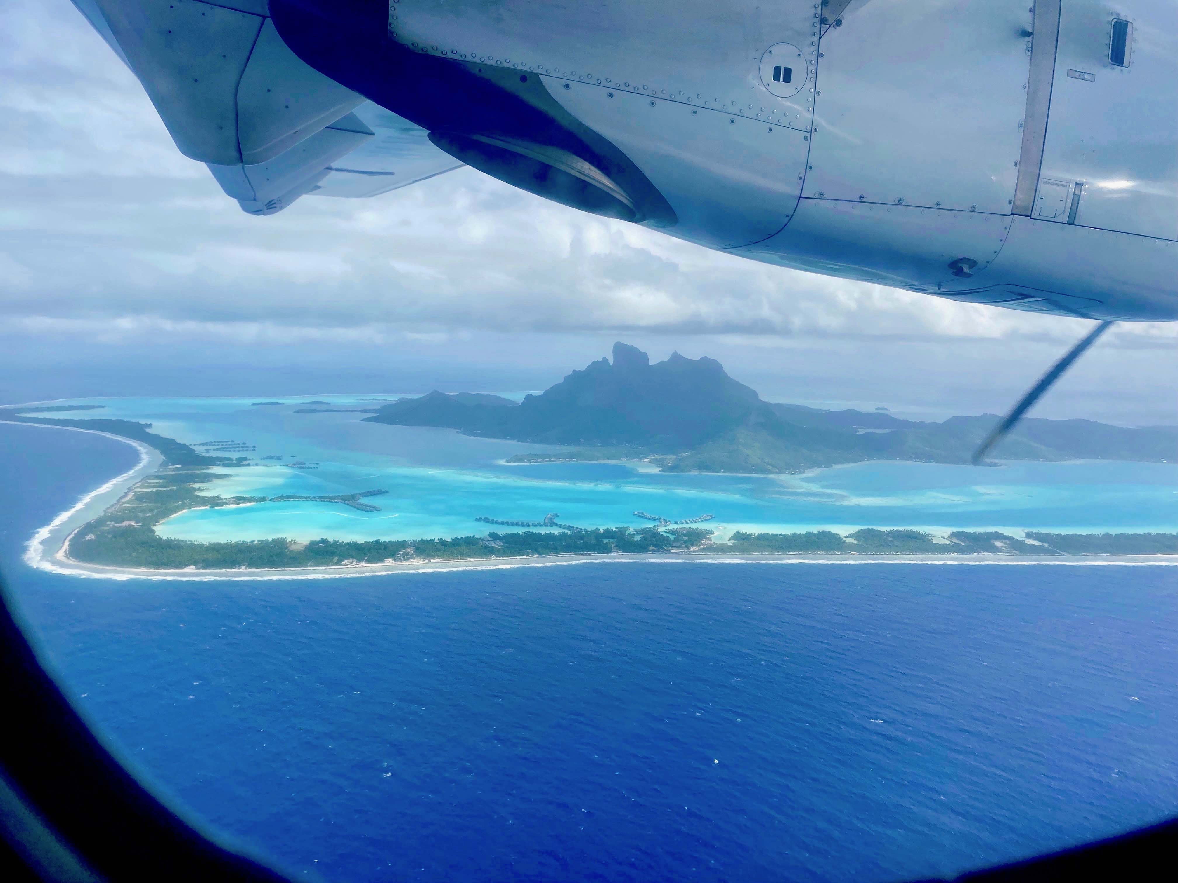 vue aerienne bora bora, polynésie française